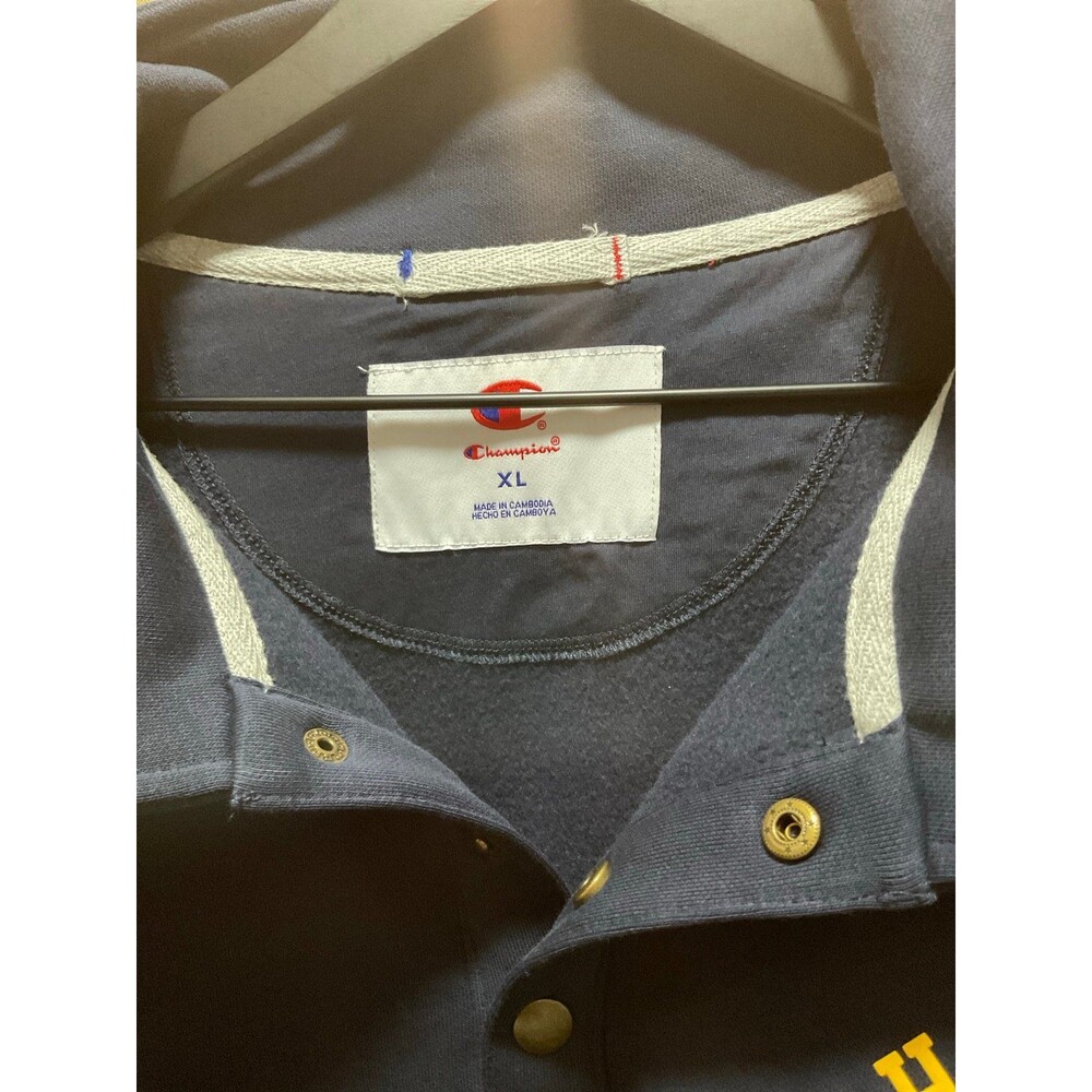 Champion quarter button up - Picture 4 of 5